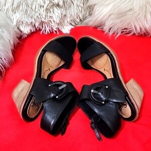 SOFFT MENAKA SANDALS